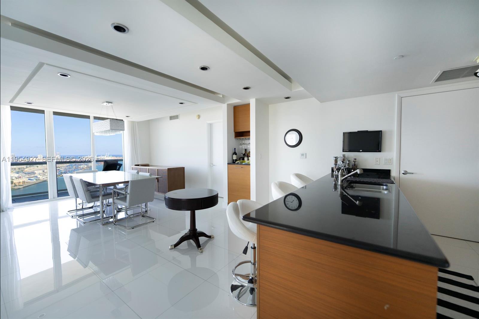50 Biscayne Blvd # 3702, Miami FL 33132 photo 5
