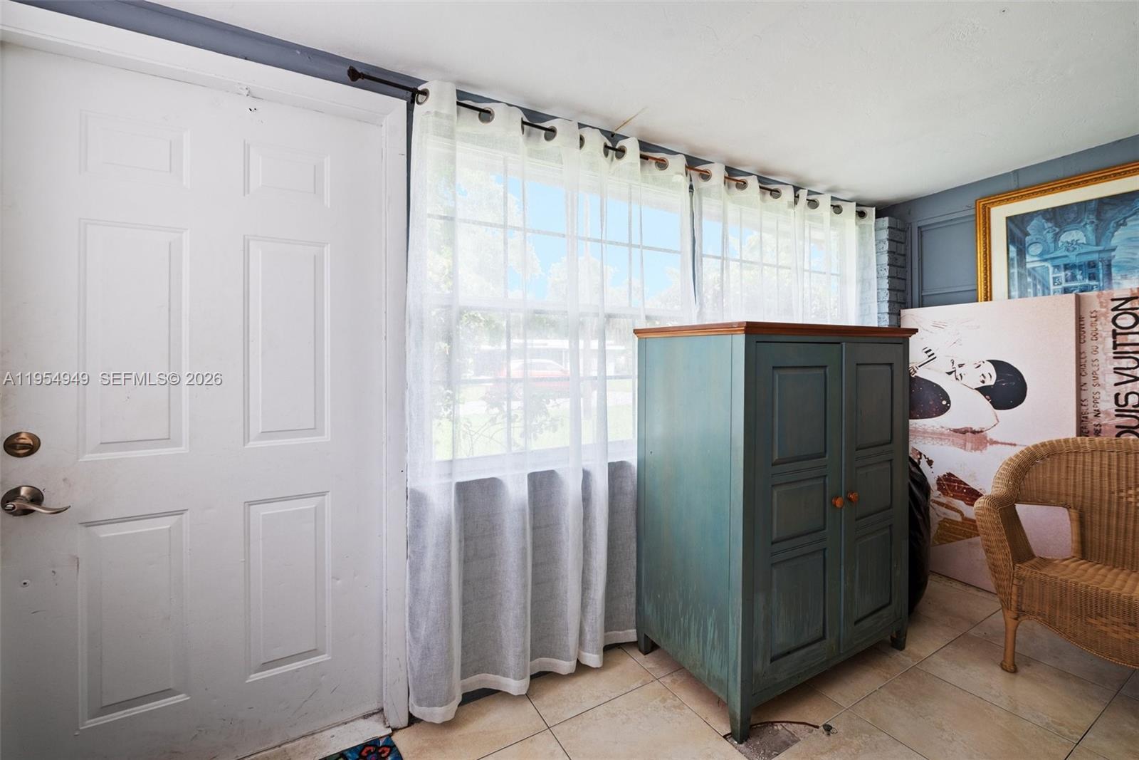 2661 SW 12th Ter, Fort Lauderdale FL 33315 photo 3