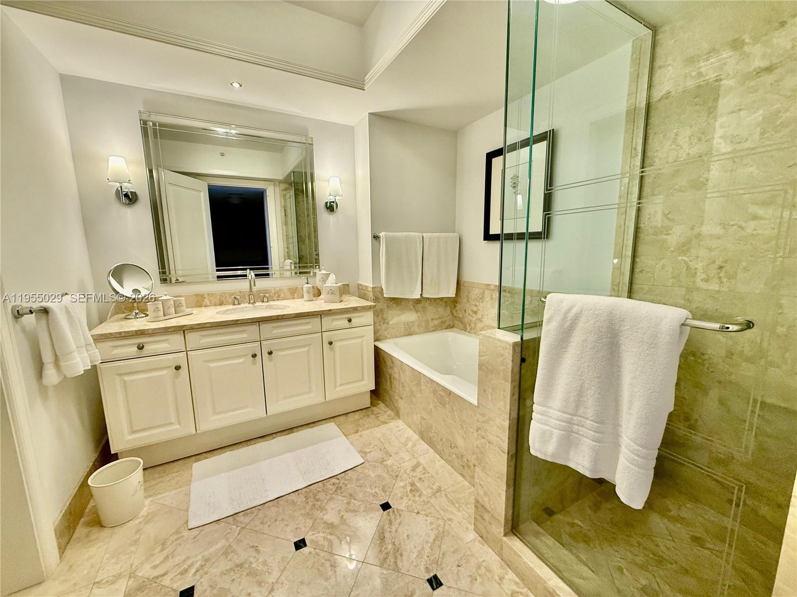 1435 Brickell Ave # 3508, Miami FL 33131 photo 5