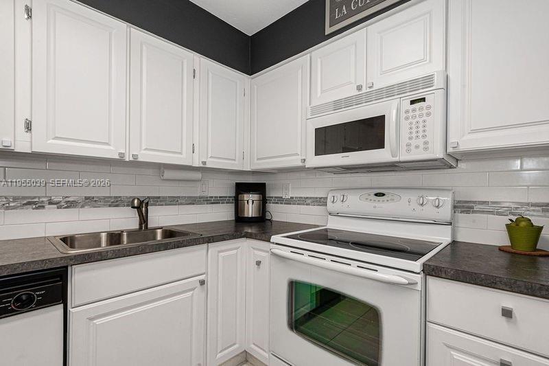 17800 Atlantic Blvd # 203, Sunny Isles Beach FL 33160 photo 4