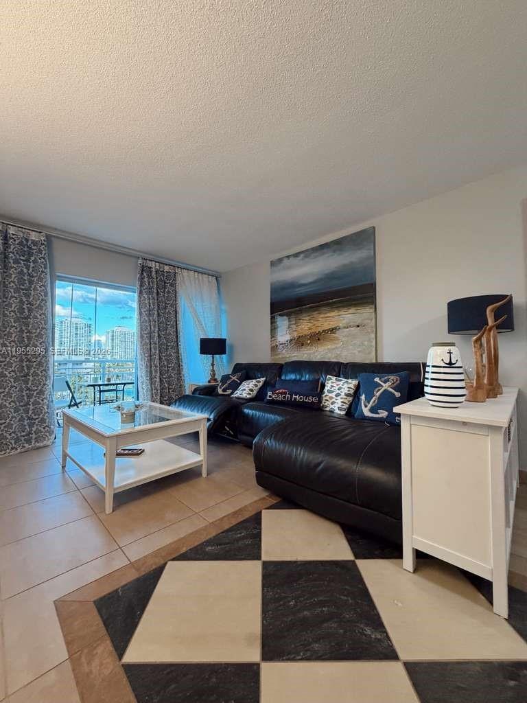 400 Kings Point Dr # 625, Sunny Isles Beach FL 33160 photo 2