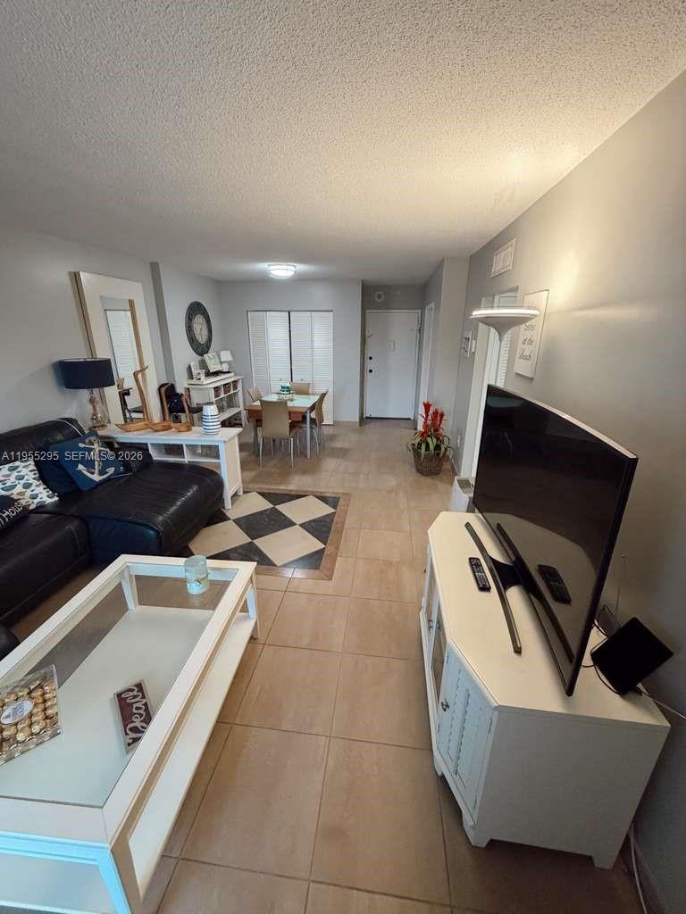 400 Kings Point Dr # 625, Sunny Isles Beach FL 33160 photo 3