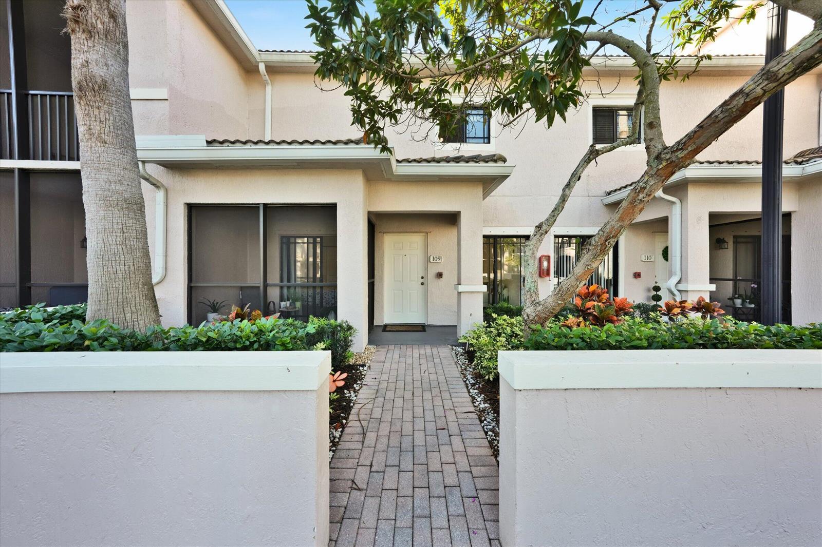 2803 Sarento Place # 109, Palm Beach Gardens FL 33410