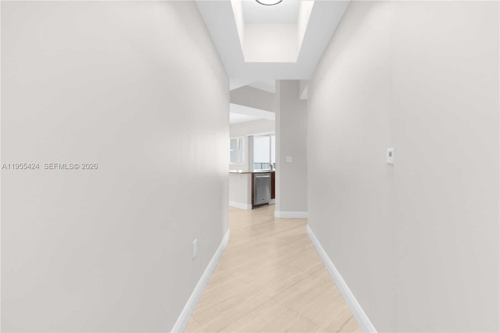 20000 E Country Club Dr # 402, Aventura FL 33180 photo 2
