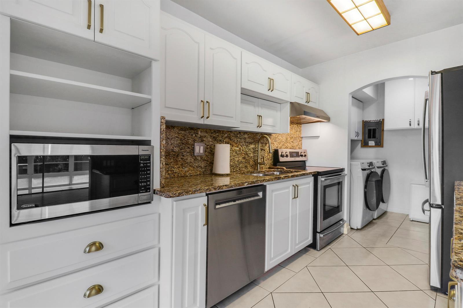 964 NW Spruce Ridge Drive # D1, Stuart FL 34994 photo 4