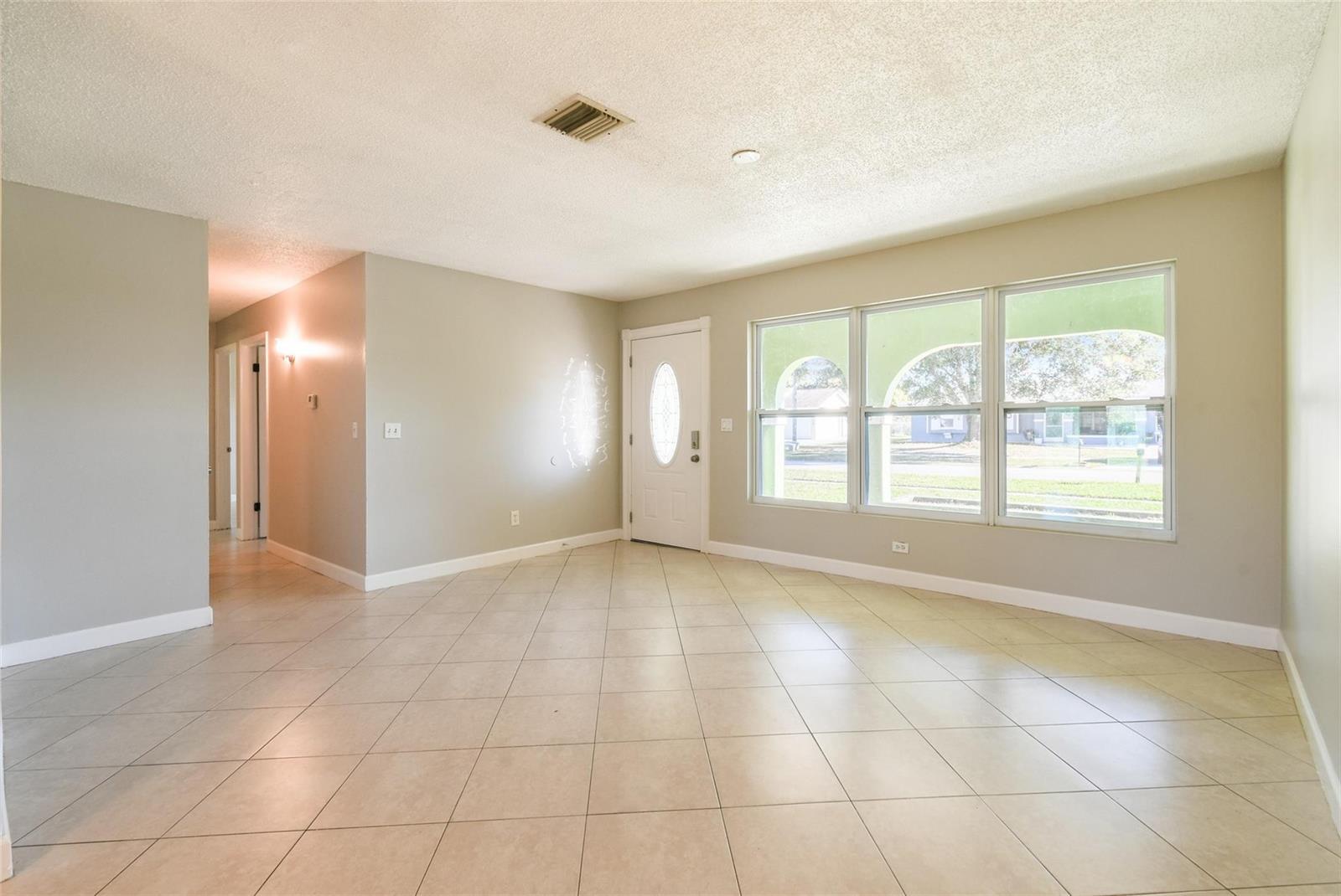 332 NE Cullman Court, Port St. Lucie FL 34983 photo 5