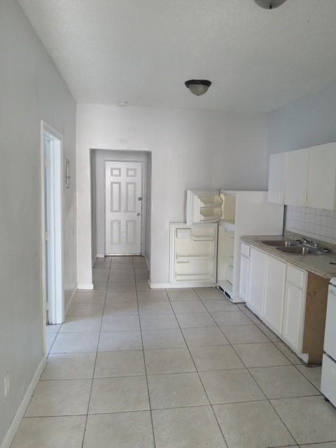 441 NW 18th Avenue, Fort Lauderdale FL 33311 photo 3