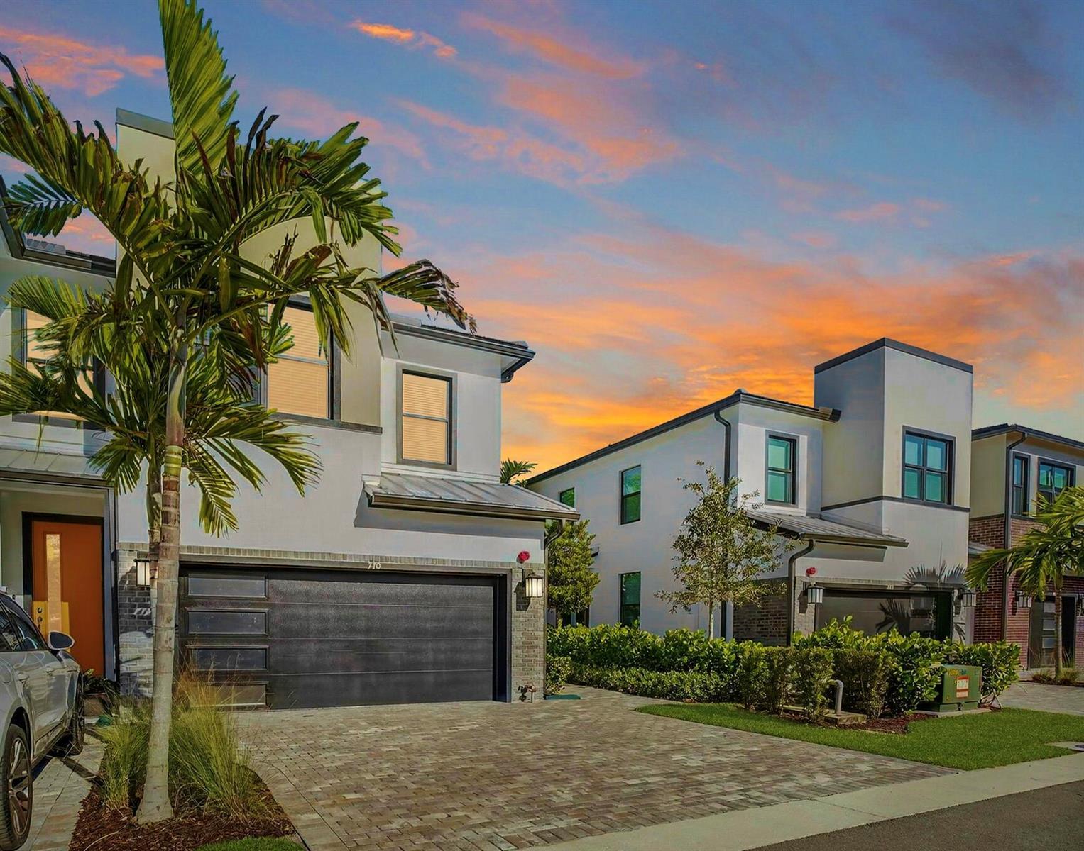 770 NW 82nd Terrace, Plantation FL 33324