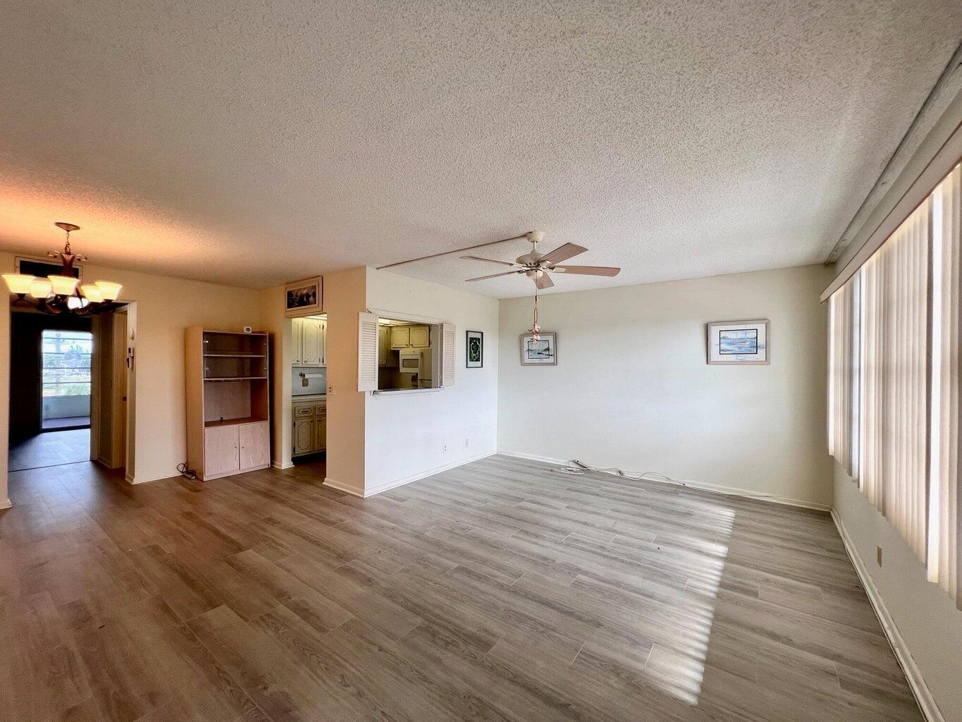 434 Southampton B, West Palm Beach FL 33417 photo 3