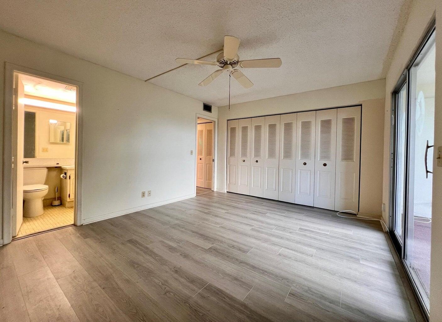 434 Southampton B, West Palm Beach FL 33417 photo 5