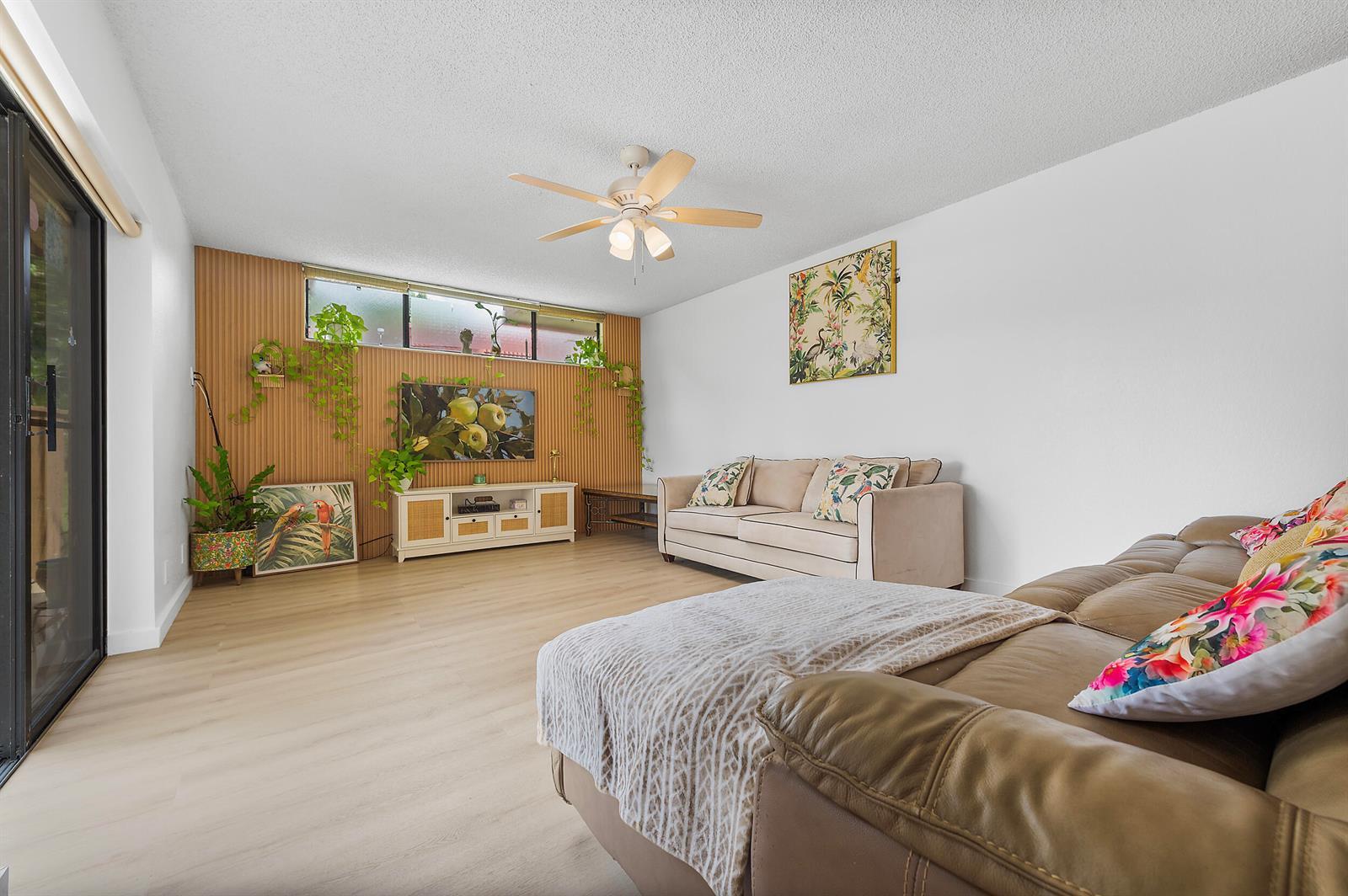 8141 Severn Drive # B, Boca Raton FL 33433 photo 3