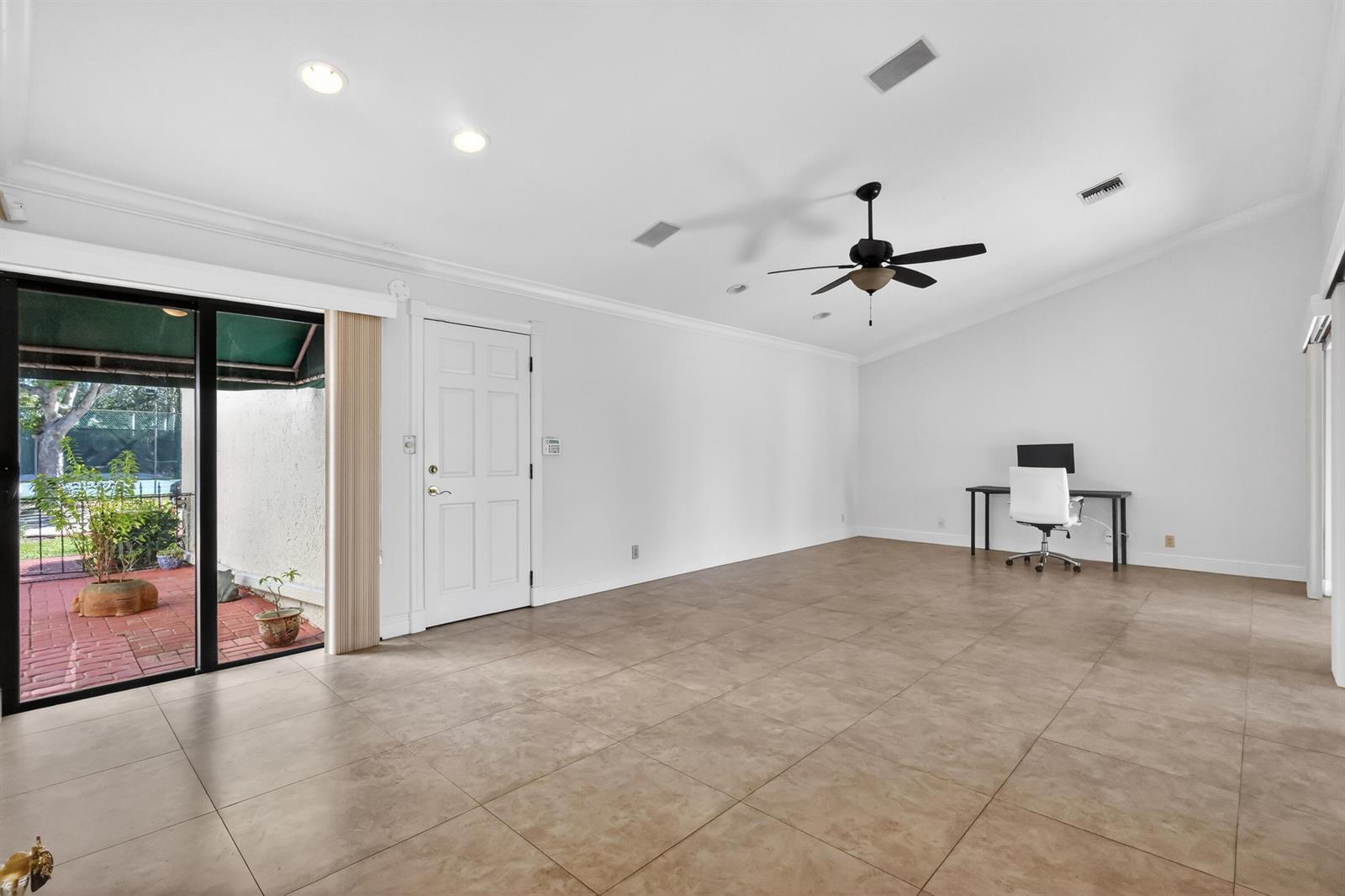 6656 Las Flores Drive, Boca Raton FL 33433 photo 5