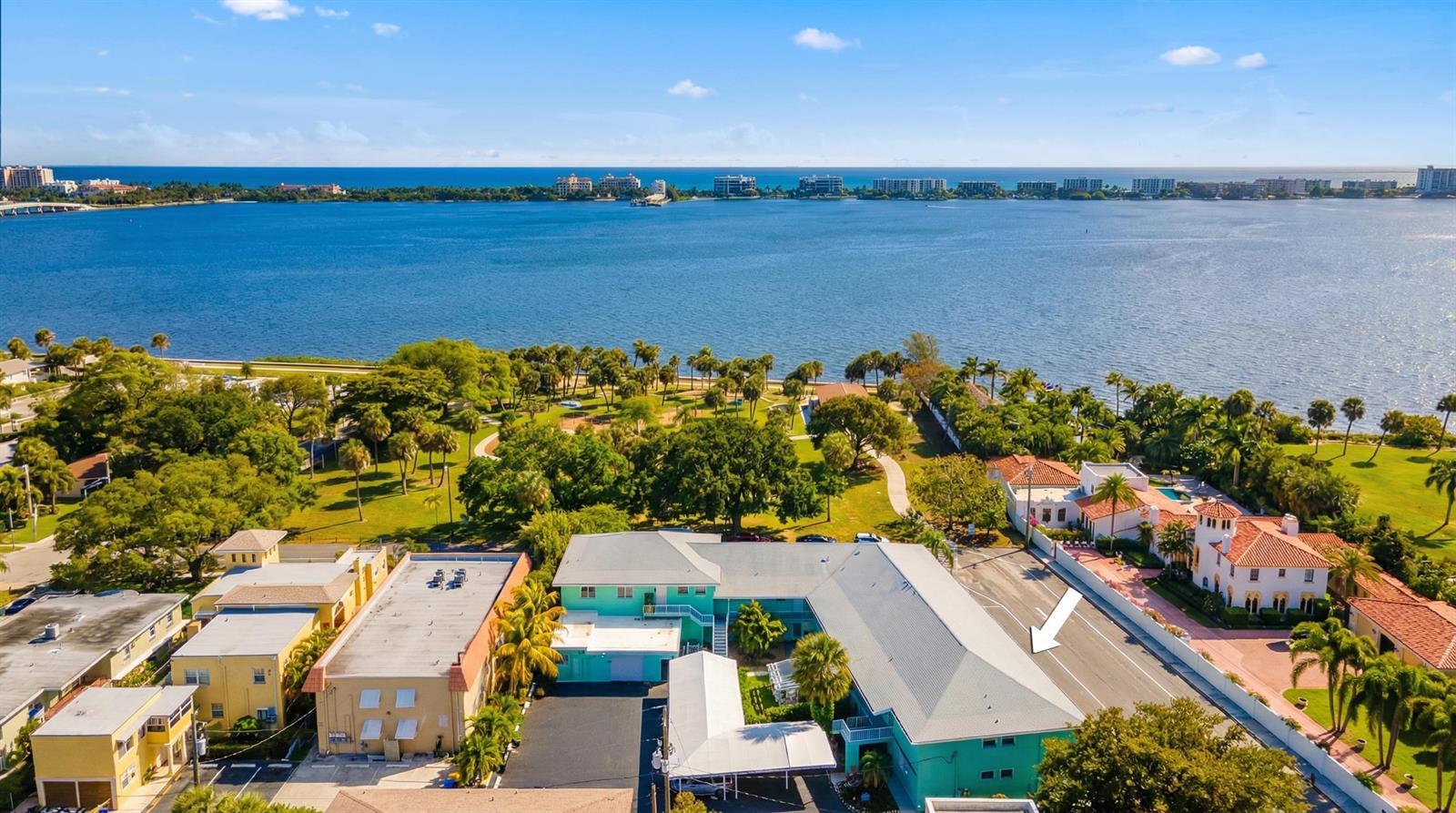 421 S Lakeside Drive # 10, FL 33460