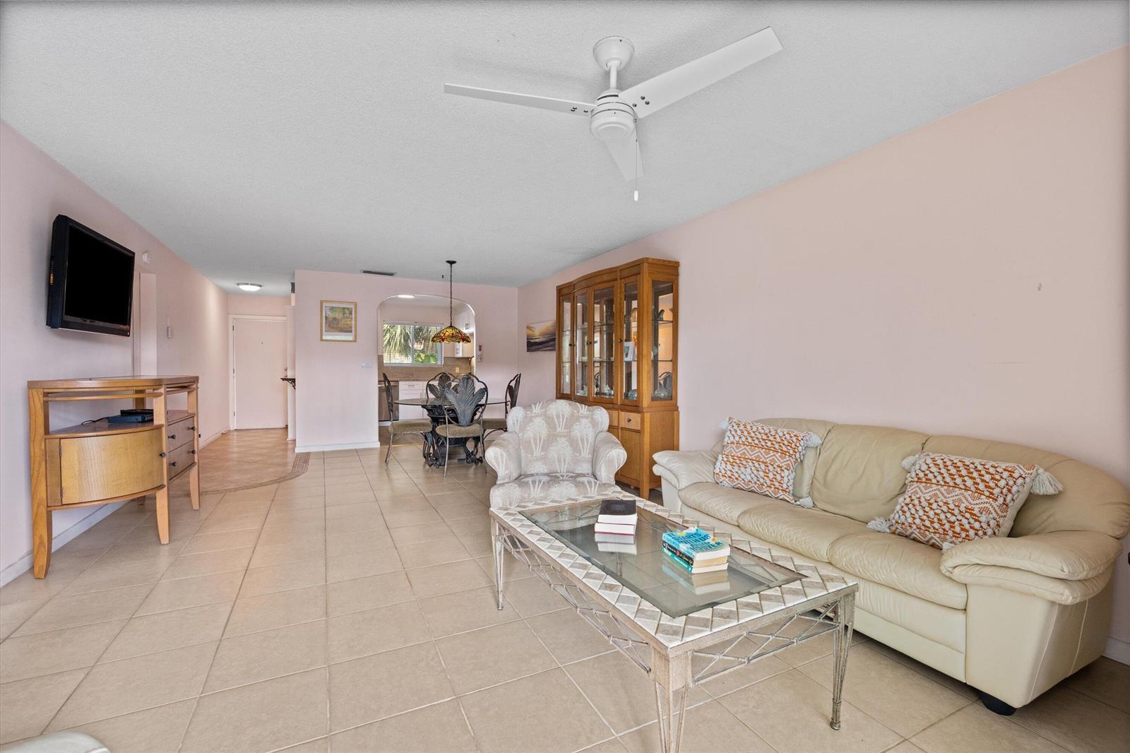 421 S Lakeside Drive # 10, FL 33460 photo 4