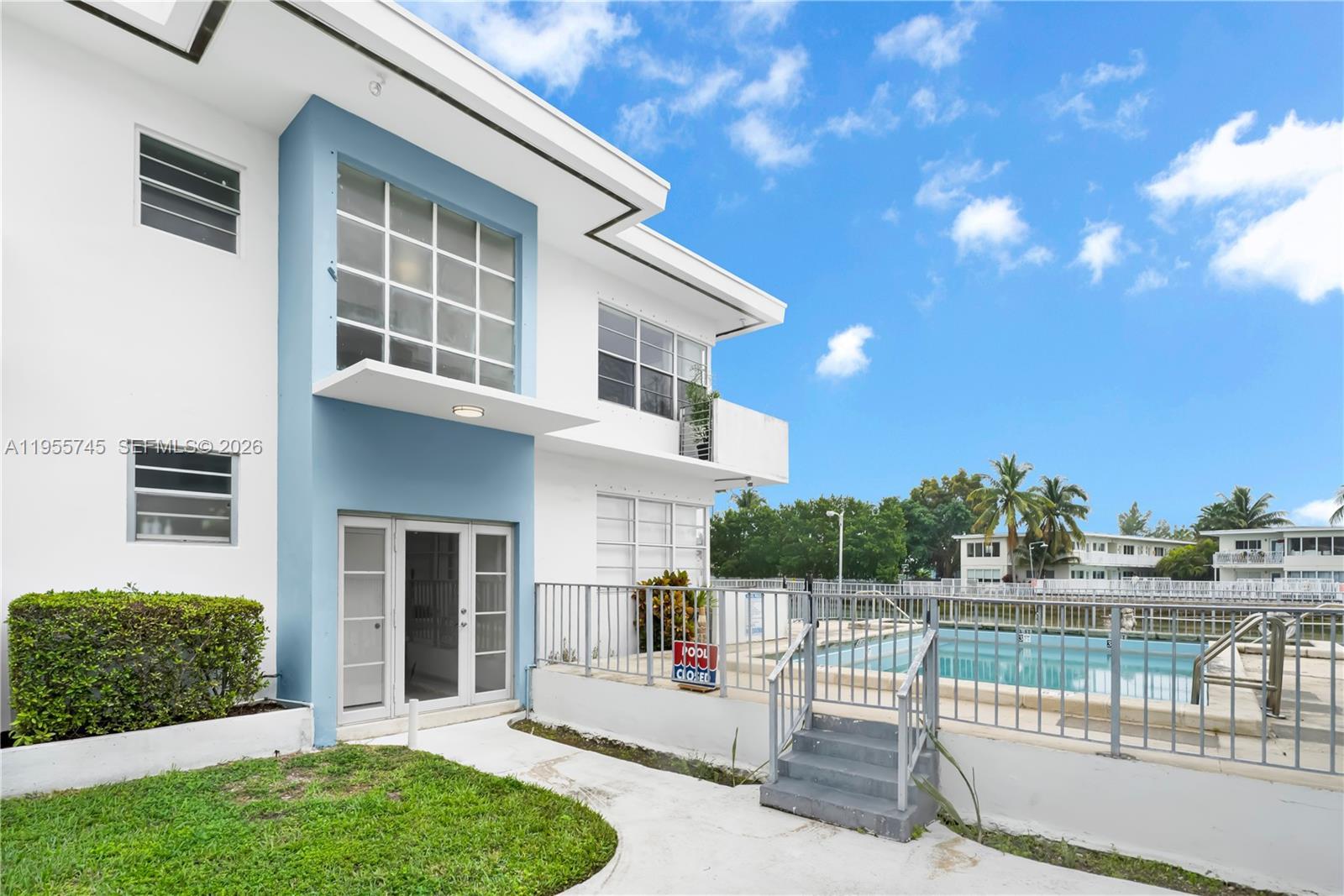 200 S Shore Dr # 12, Miami Beach FL 33141 photo 2