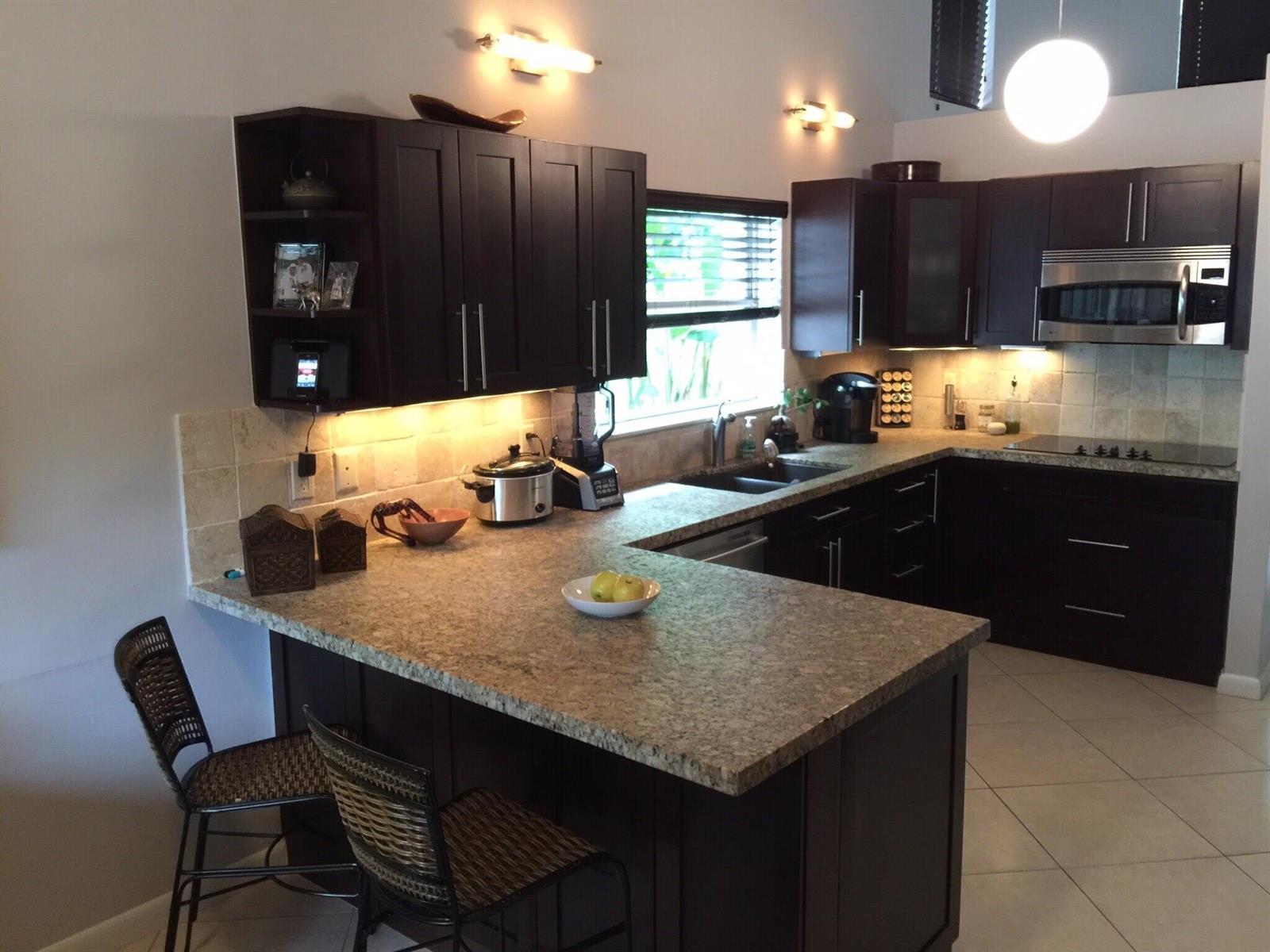 9972 NW 2 Court, Plantation FL 33324 photo 2