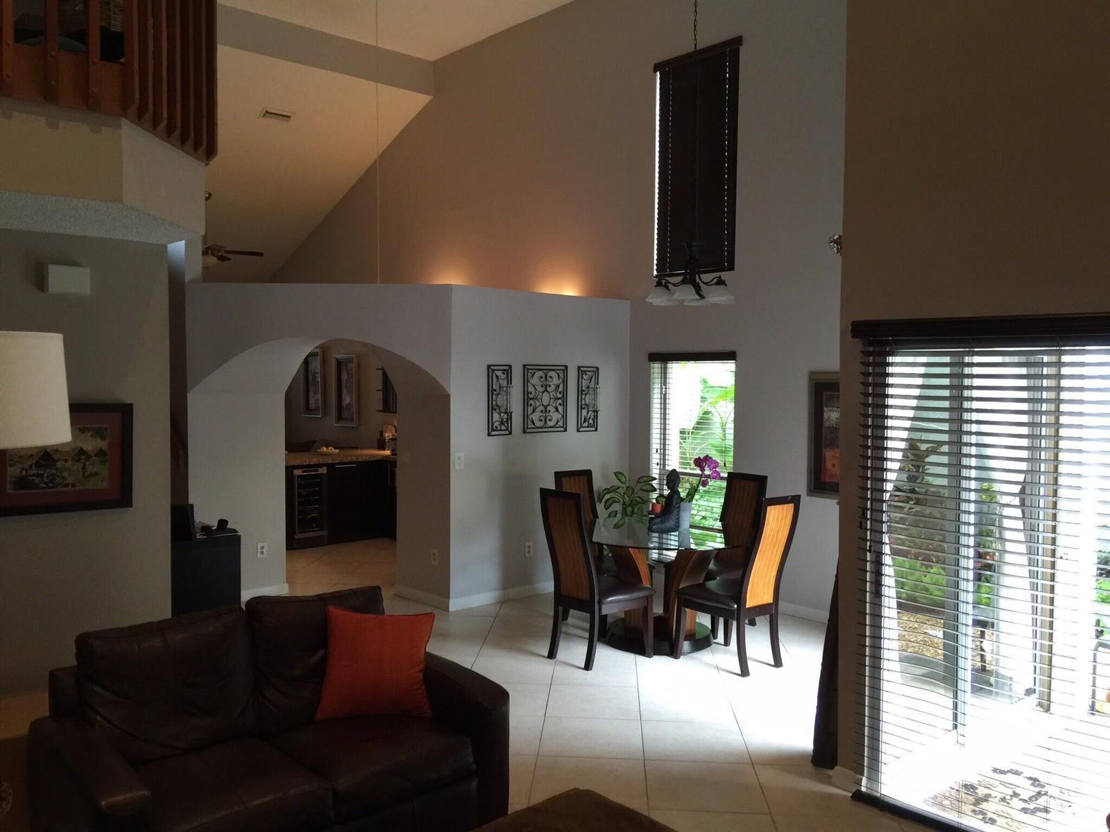 9972 NW 2 Court, Plantation FL 33324 photo 3