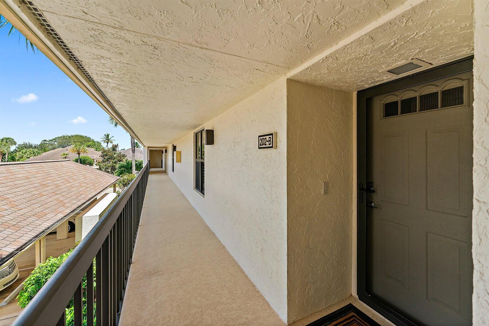 19101 SE Sea Turtle Court # 202, Jupiter FL 33469 photo 5