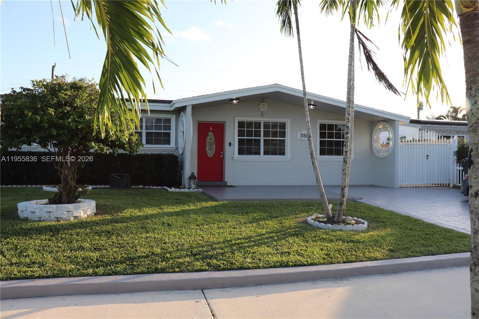 7150 Coolidge St, Hollywood FL 33024 photo 4