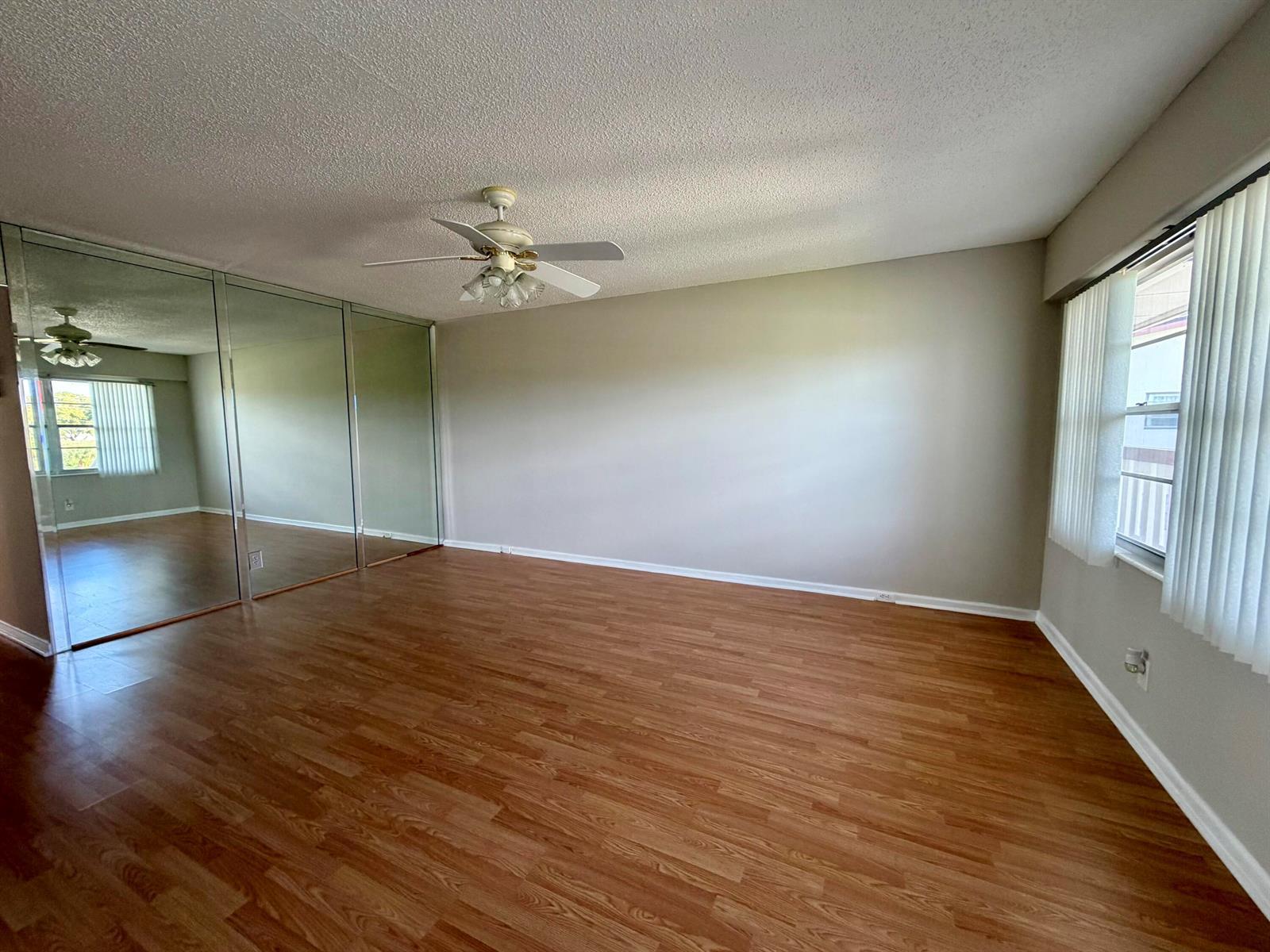 83 Preston B, Boca Raton FL 33434 photo 2