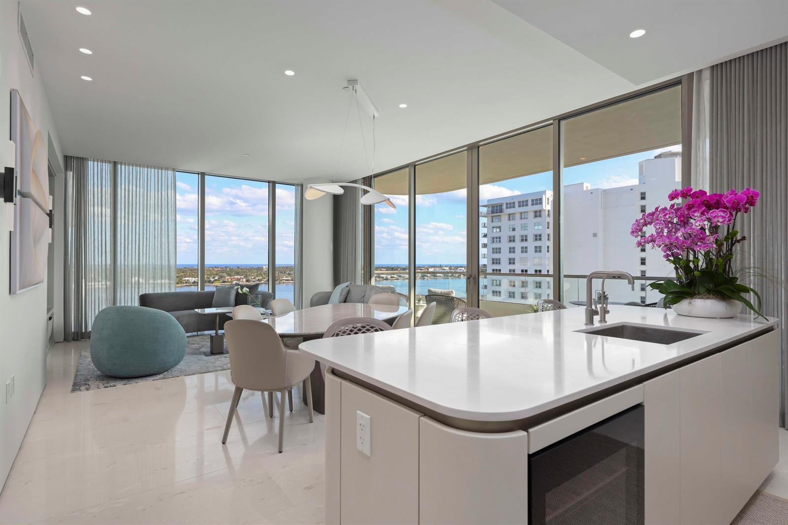 200 Arkona Court # 1002, West Palm Beach FL 33401 photo 2