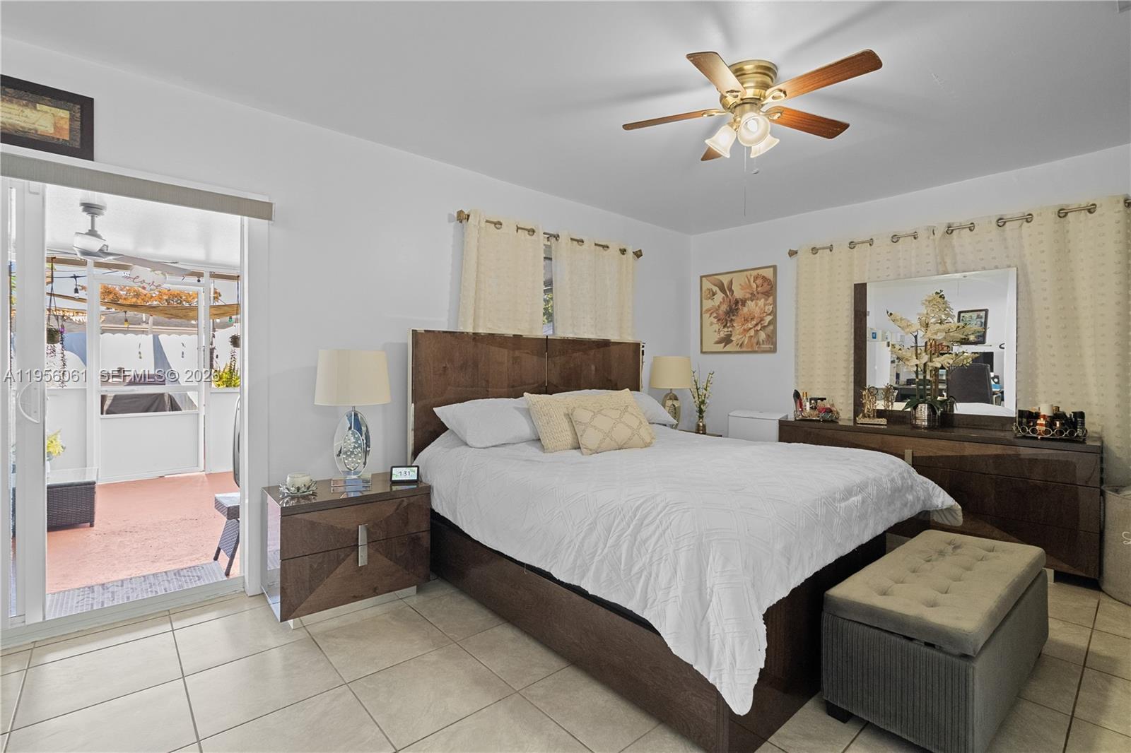 1031 NE 213th Ter, Miami FL 33179 photo 5