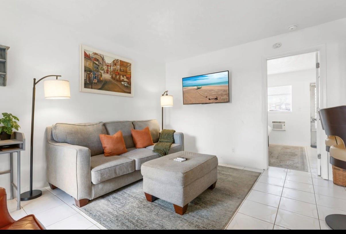 820 NE 16th Avenue # 3, Fort Lauderdale FL 33304 photo 3