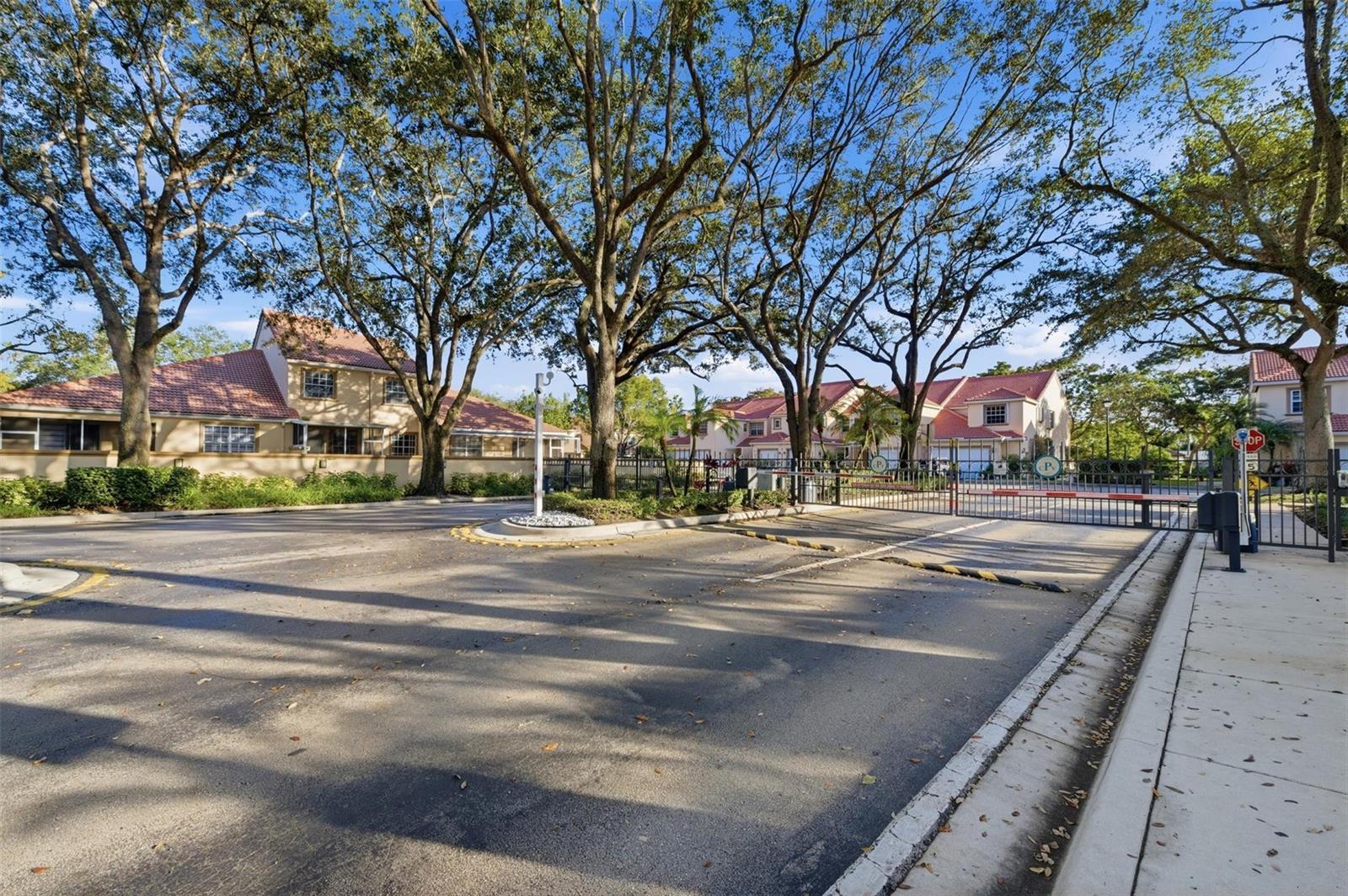 9788 Royal Palm Boulevard, Coral Springs FL 33065 photo 4
