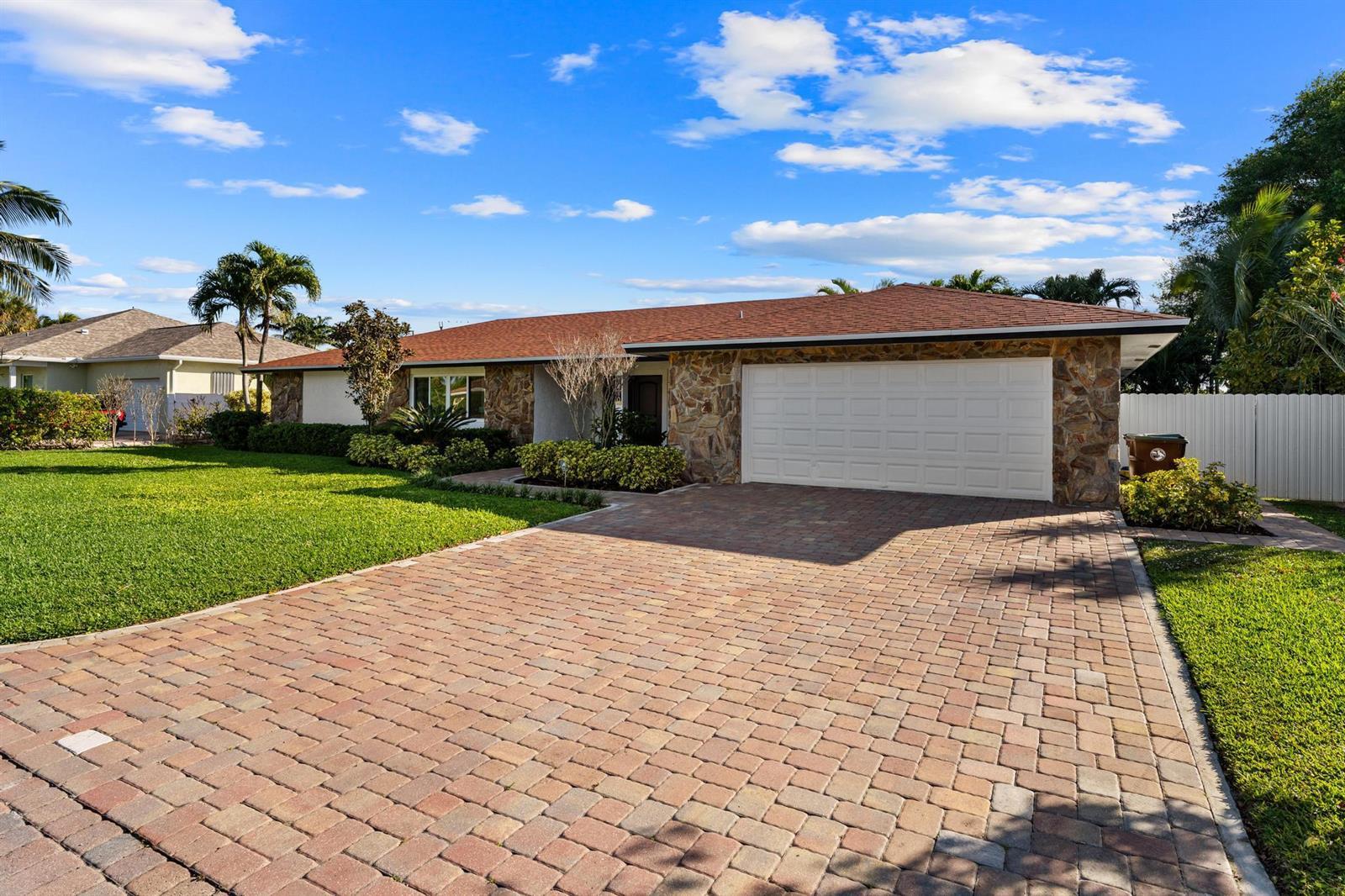 7410 Venetian Way, Lake Clarke Shores FL 33406 photo 2