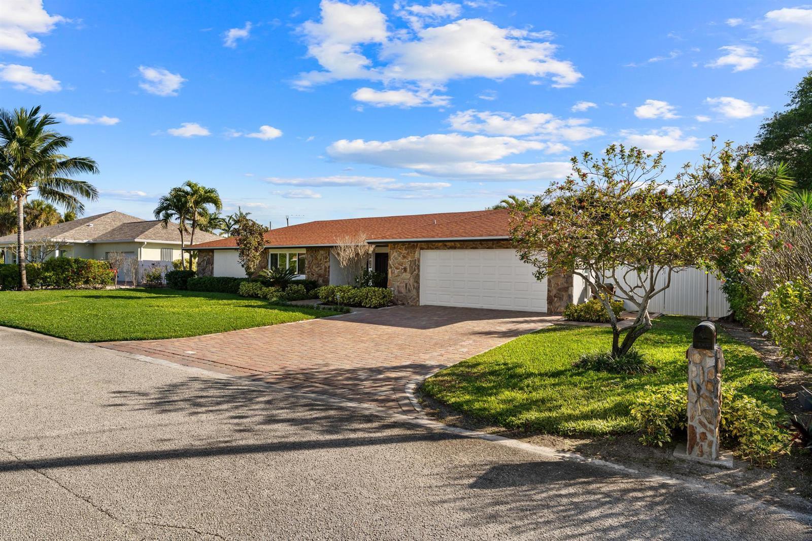 7410 Venetian Way, Lake Clarke Shores FL 33406 photo 3