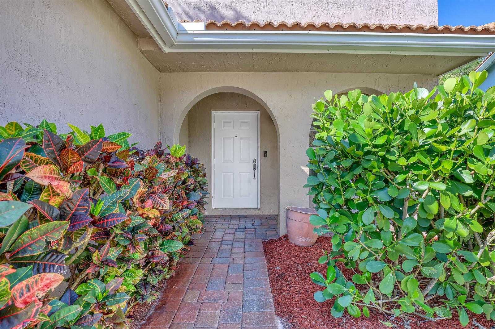 3464 Commodore Court, West Palm Beach FL 33411 photo 4