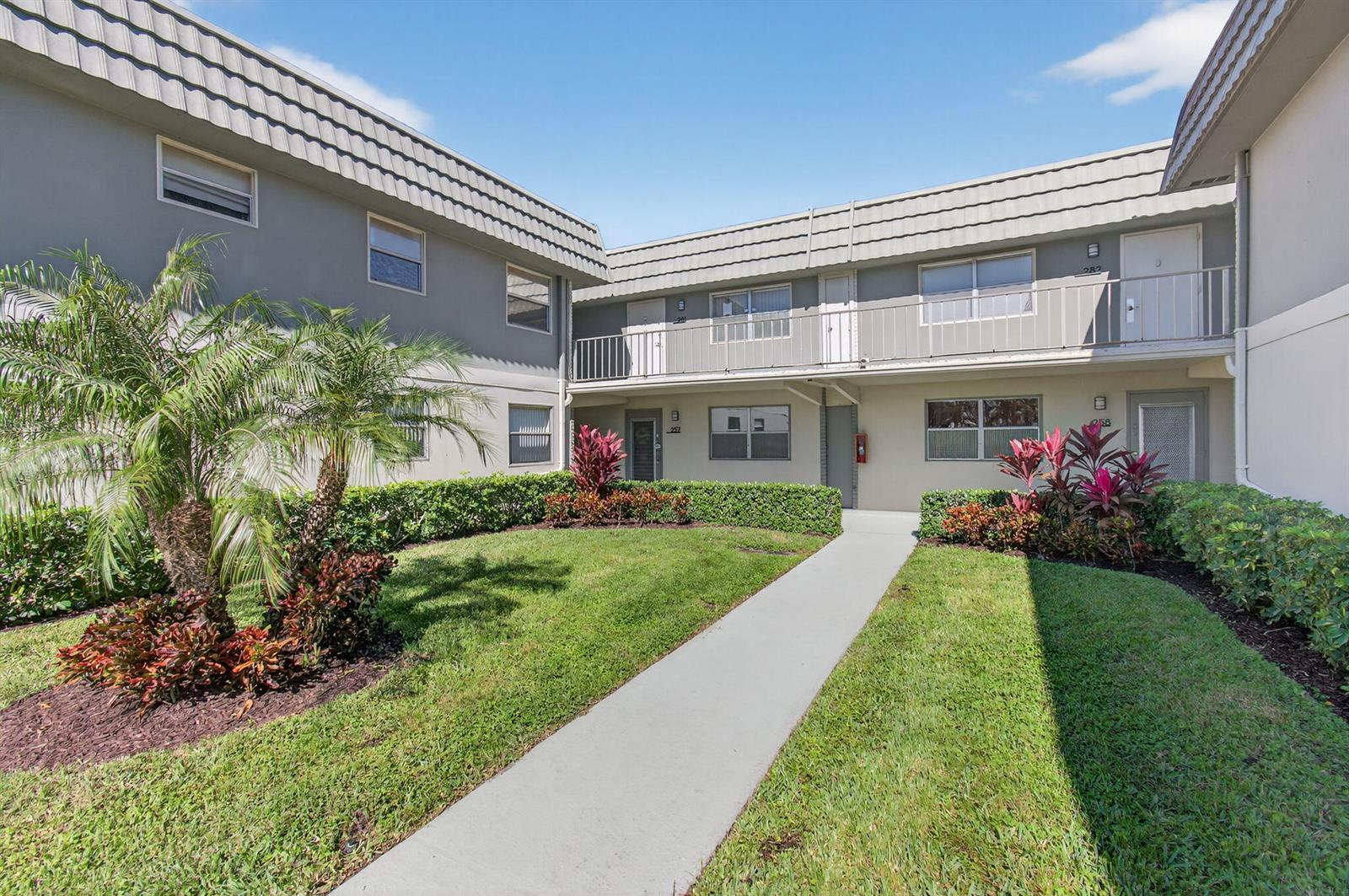 256 Flanders F, Delray Beach FL 33484