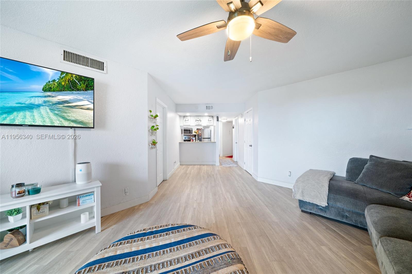 10551 W Broward Blvd # 408, Plantation FL 33324 photo 3