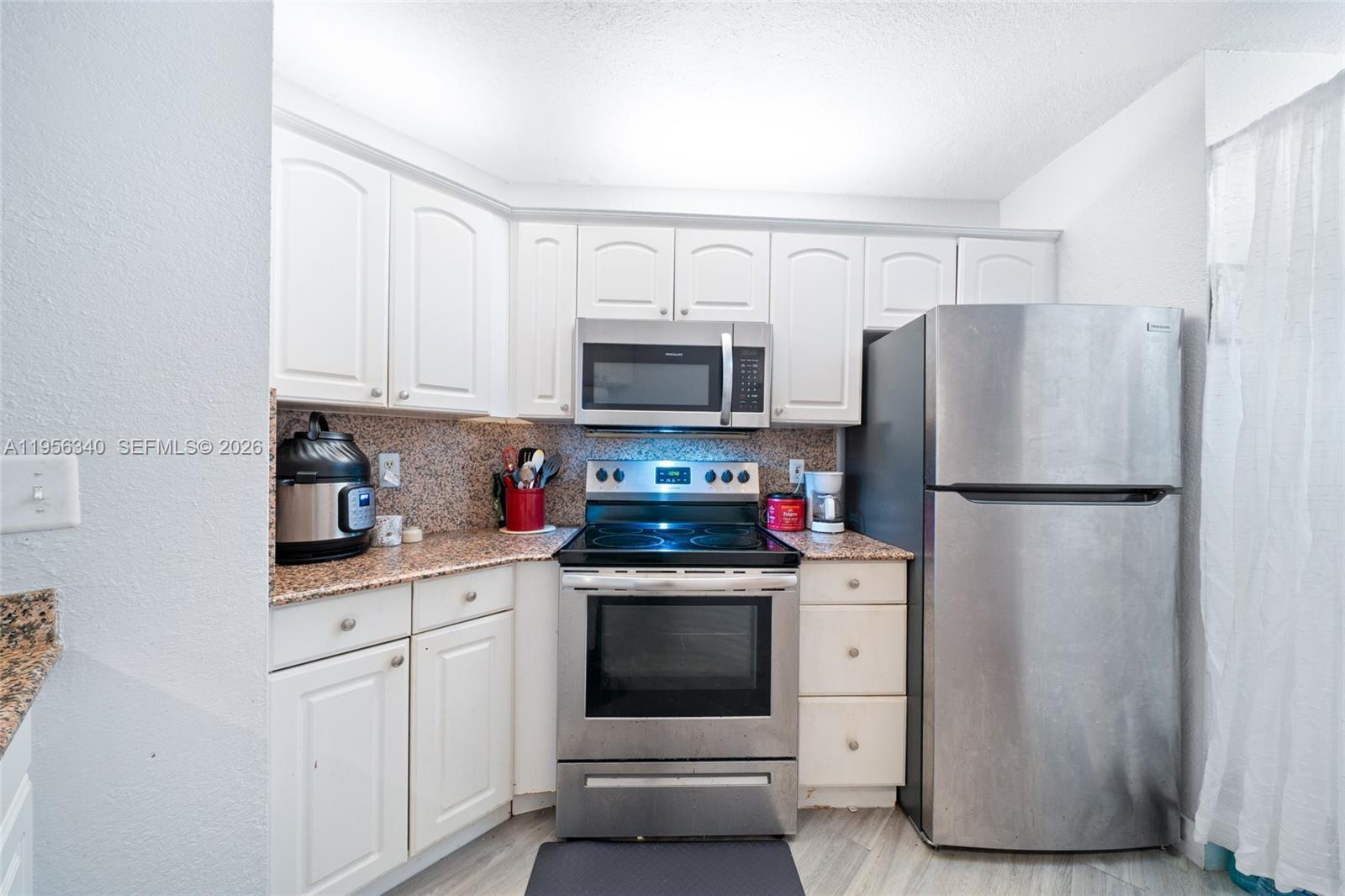 10551 W Broward Blvd # 408, Plantation FL 33324 photo 5