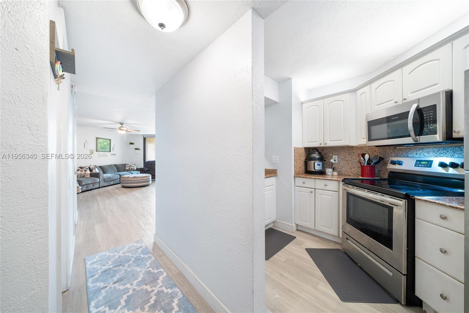 10551 W Broward Blvd # 408, Plantation FL 33324 photo 4
