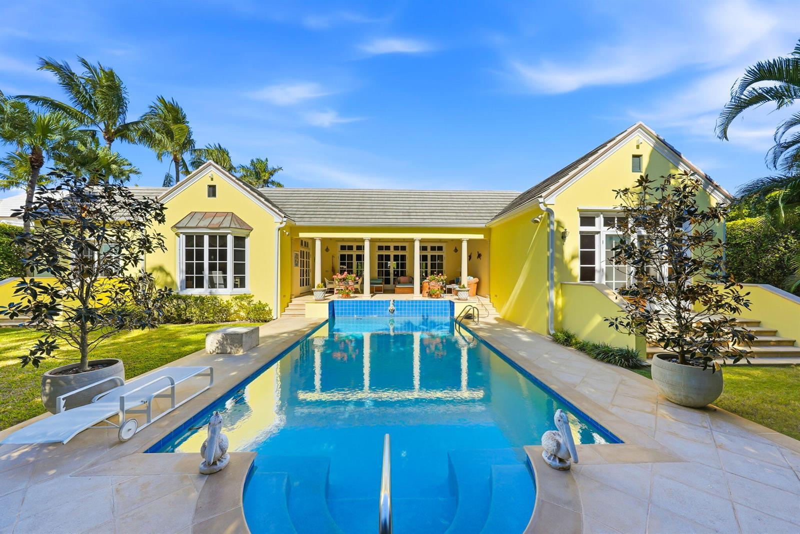 240 Tangier Avenue, Palm Beach FL 33480 photo 2