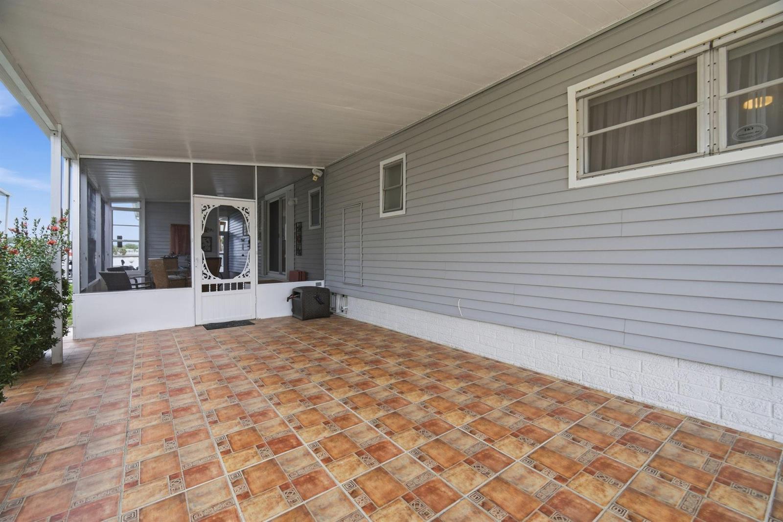 5555 Lakeshore Drive, Fort Lauderdale FL 33312 photo 5