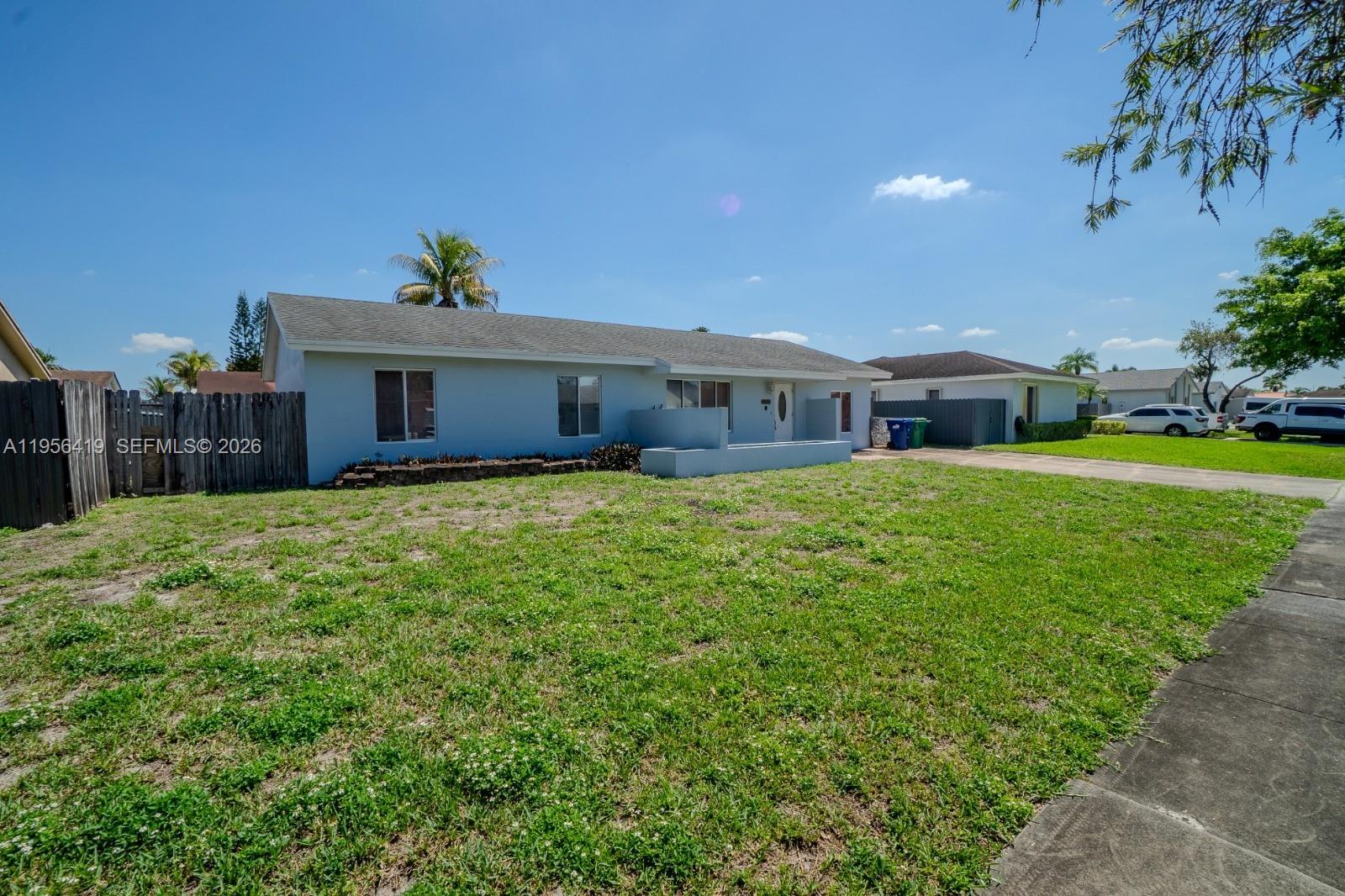 20013 NW 62nd Pl, Hialeah FL 33015 photo 3