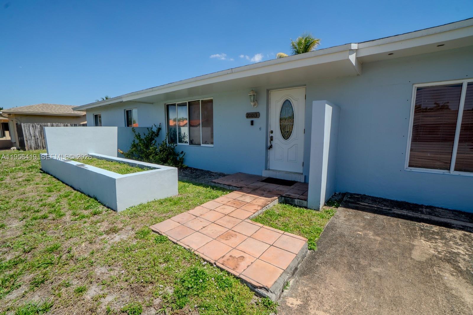 20013 NW 62nd Pl, Hialeah FL 33015 photo 5