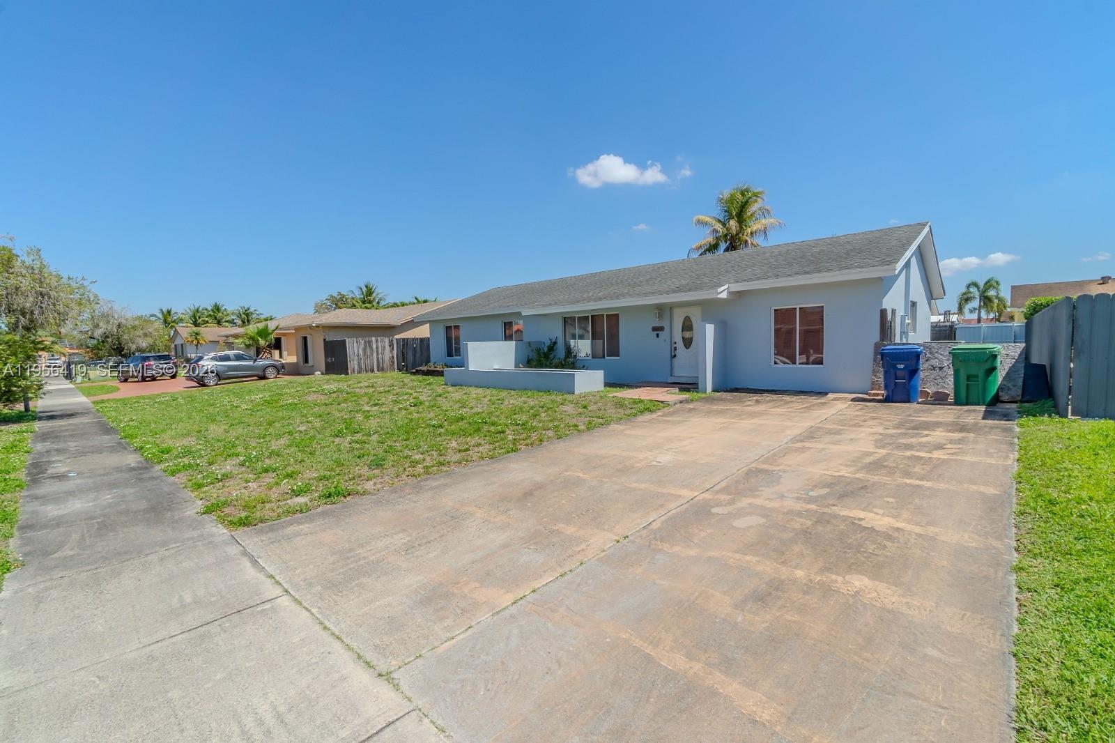 20013 NW 62nd Pl, Hialeah FL 33015 photo 4