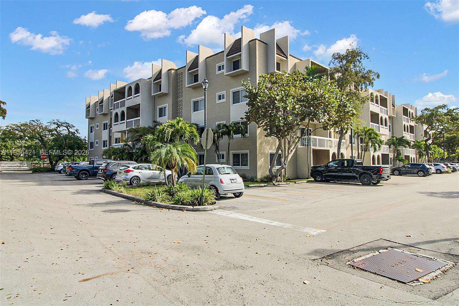 7703 Camino Real # 111, Miami FL 33143