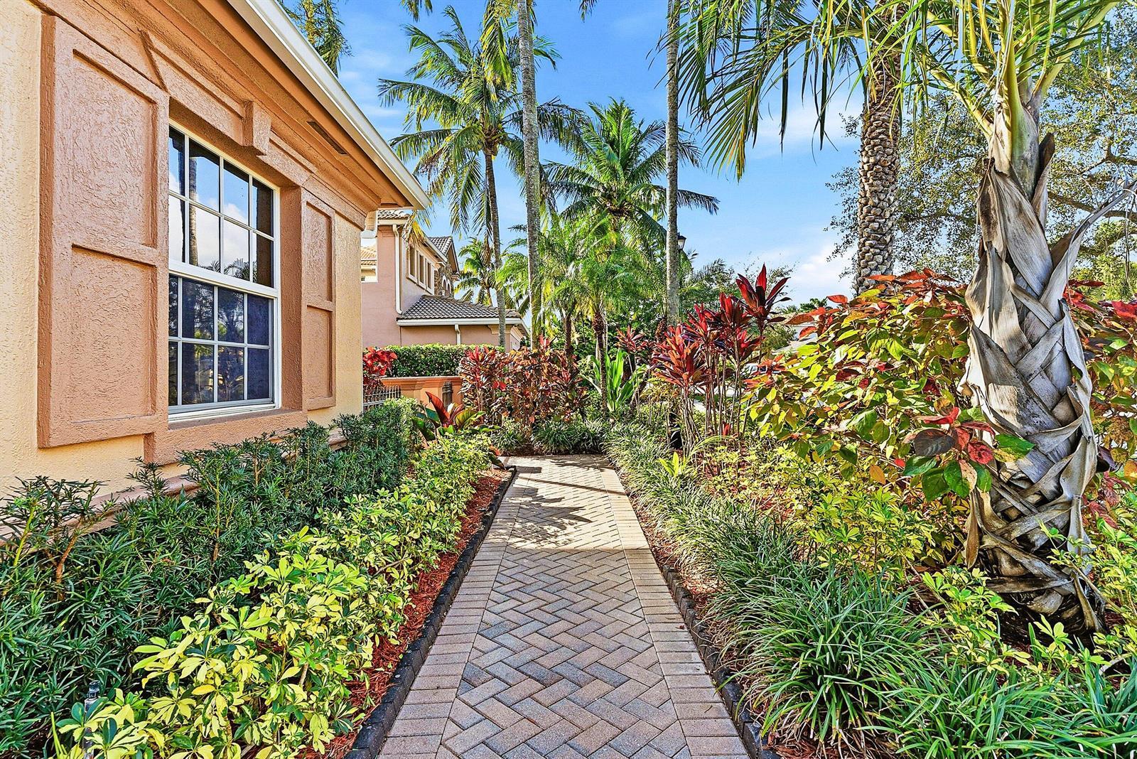9232 Pineville Drive, Lake Worth FL 33467