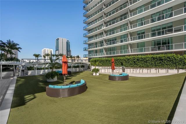 1111 SW 1st Ave, Miami FL 33130 photo 3