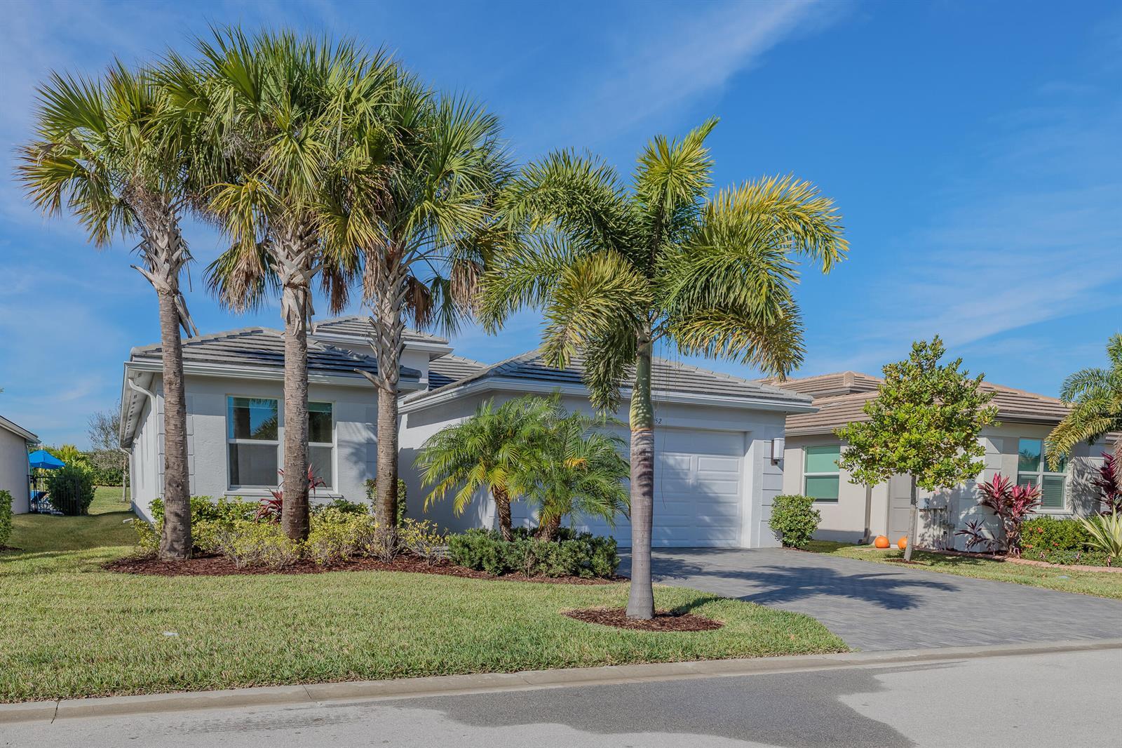 11952 SW Bristol Bay Drive, Port St. Lucie FL 34987 photo 2