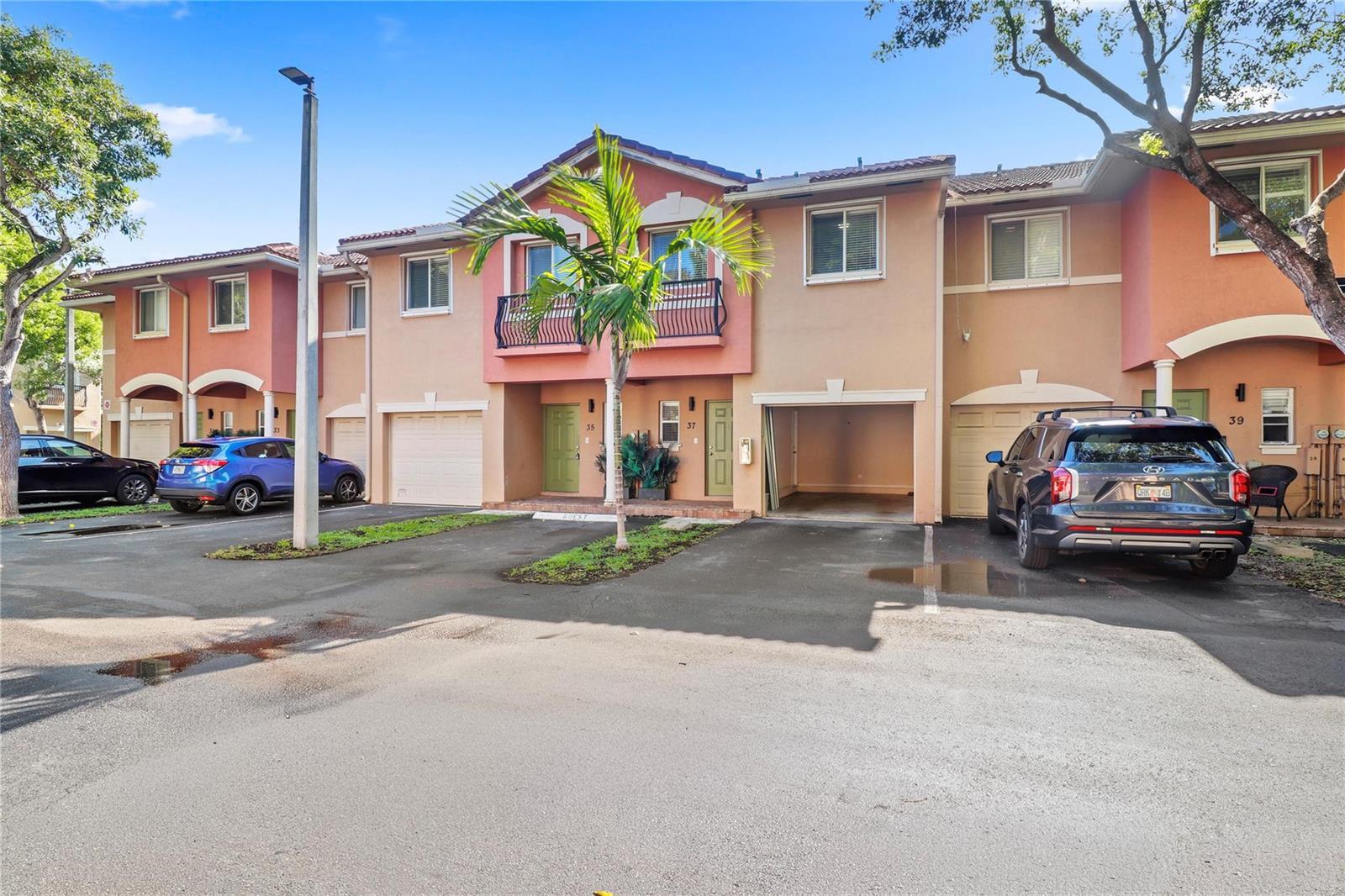 37 SE 3rd Avenue, Hallandale Beach FL 33009 photo 3