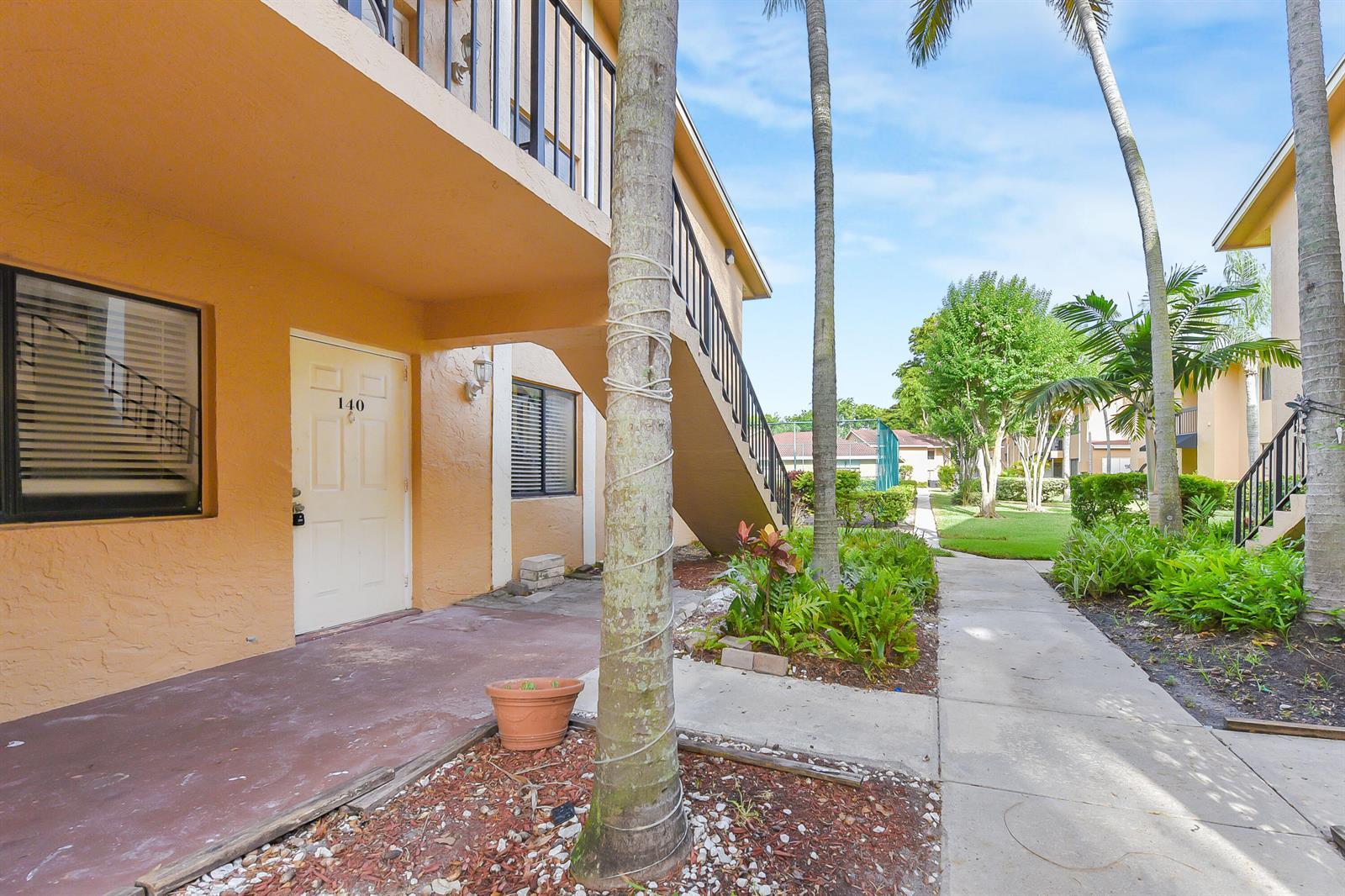 6053 10th 140 Avenue N # 140, FL 33463 photo 3