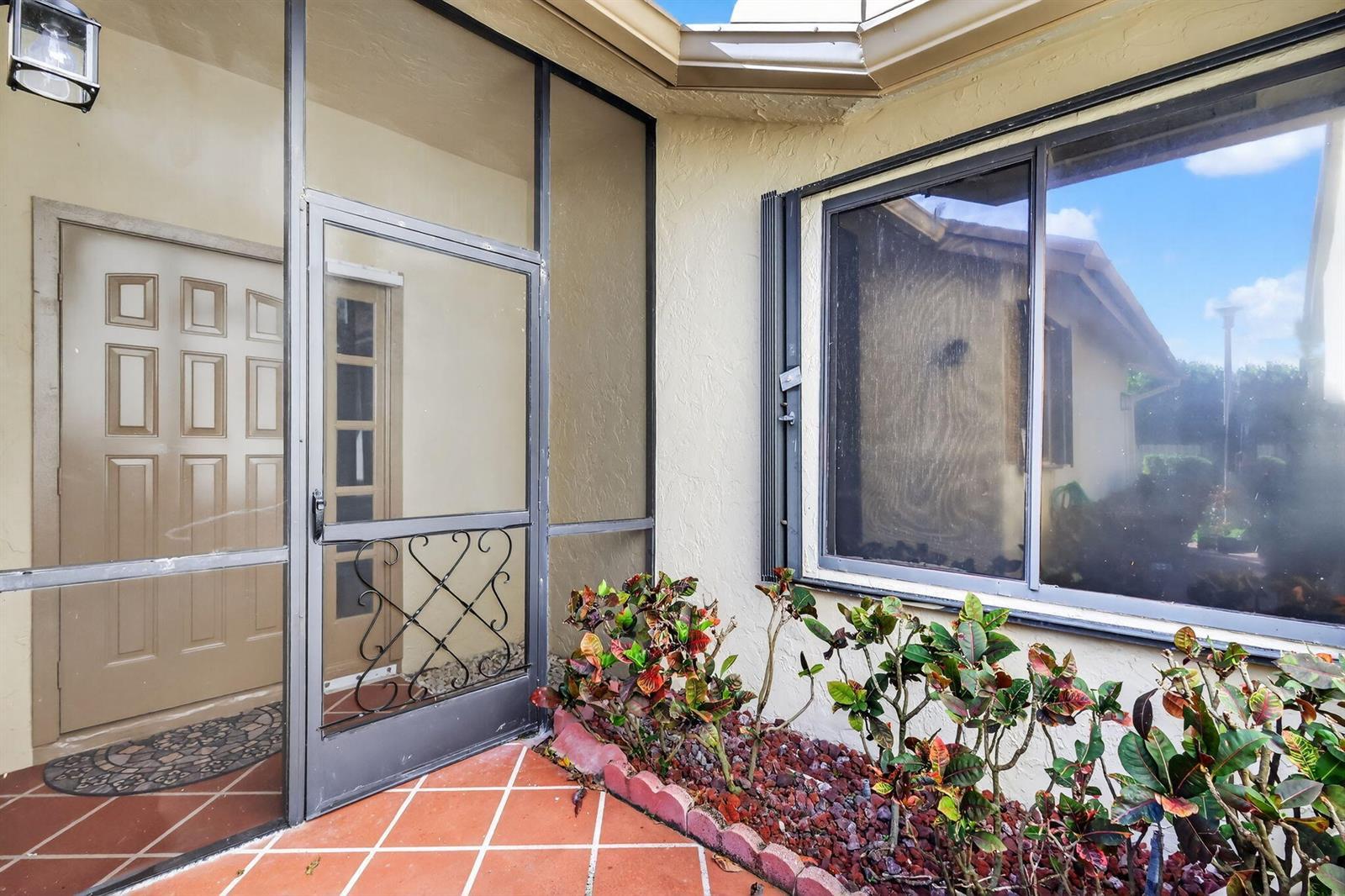 870 NW 32nd Avenue, Delray Beach FL 33445 photo 2