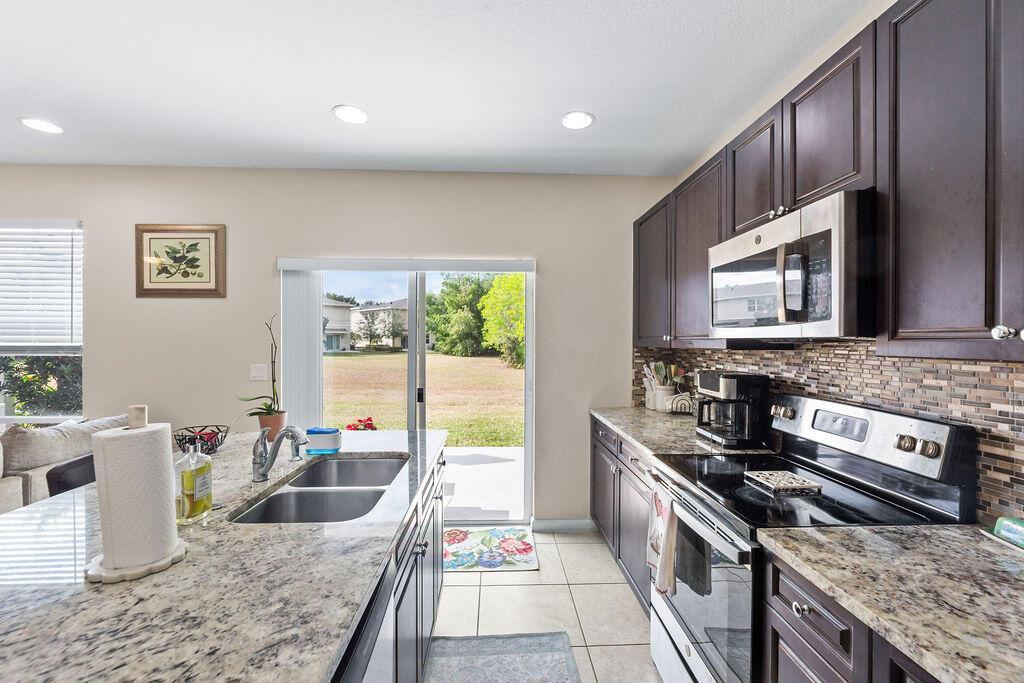 2550 NW Treviso Circle, Port St. Lucie FL 34986 photo 5