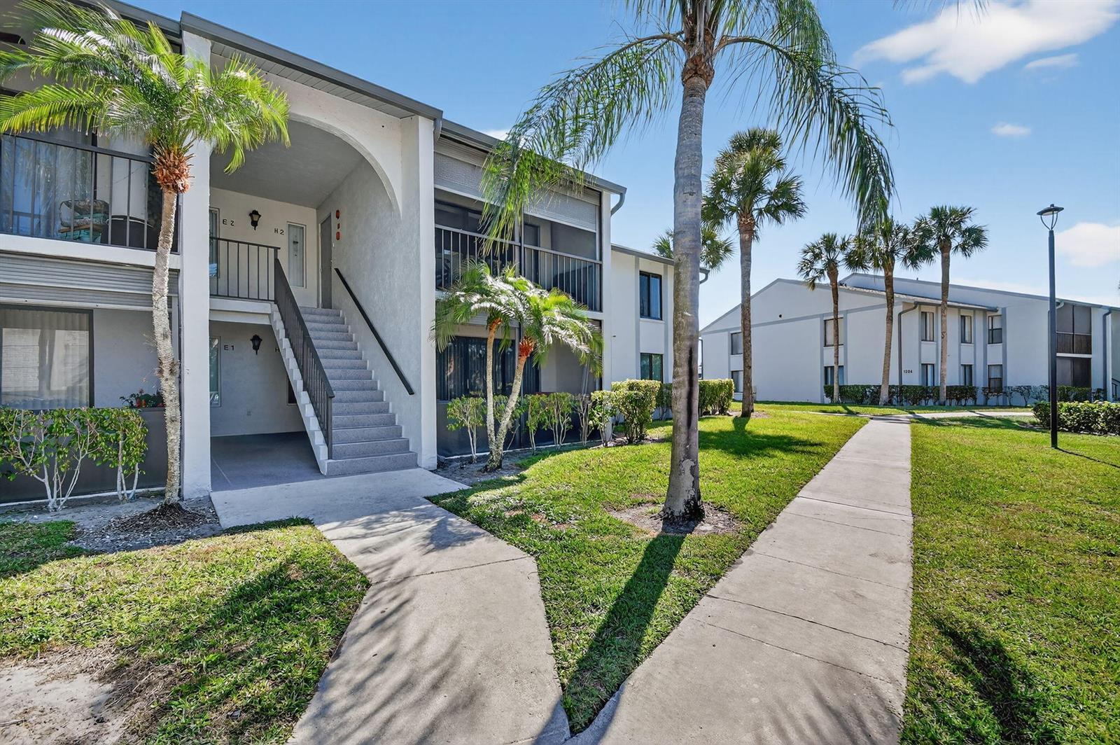 1005 Green Pine Blvd H-2, West Palm Beach FL 33409 photo 5