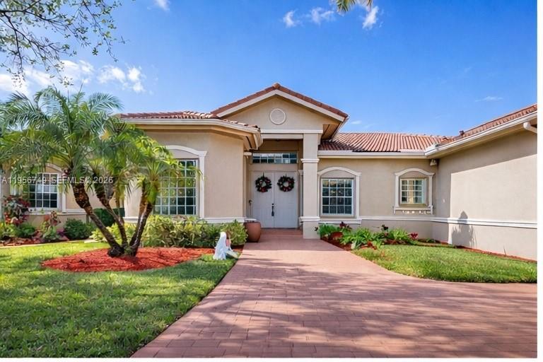 109 SW 128th Ave, Plantation FL 33325 photo 2